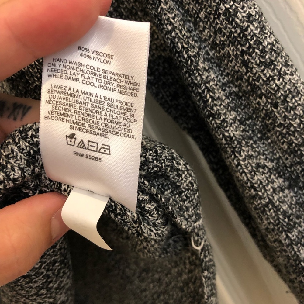 Express sweater - Picture 2 of 3